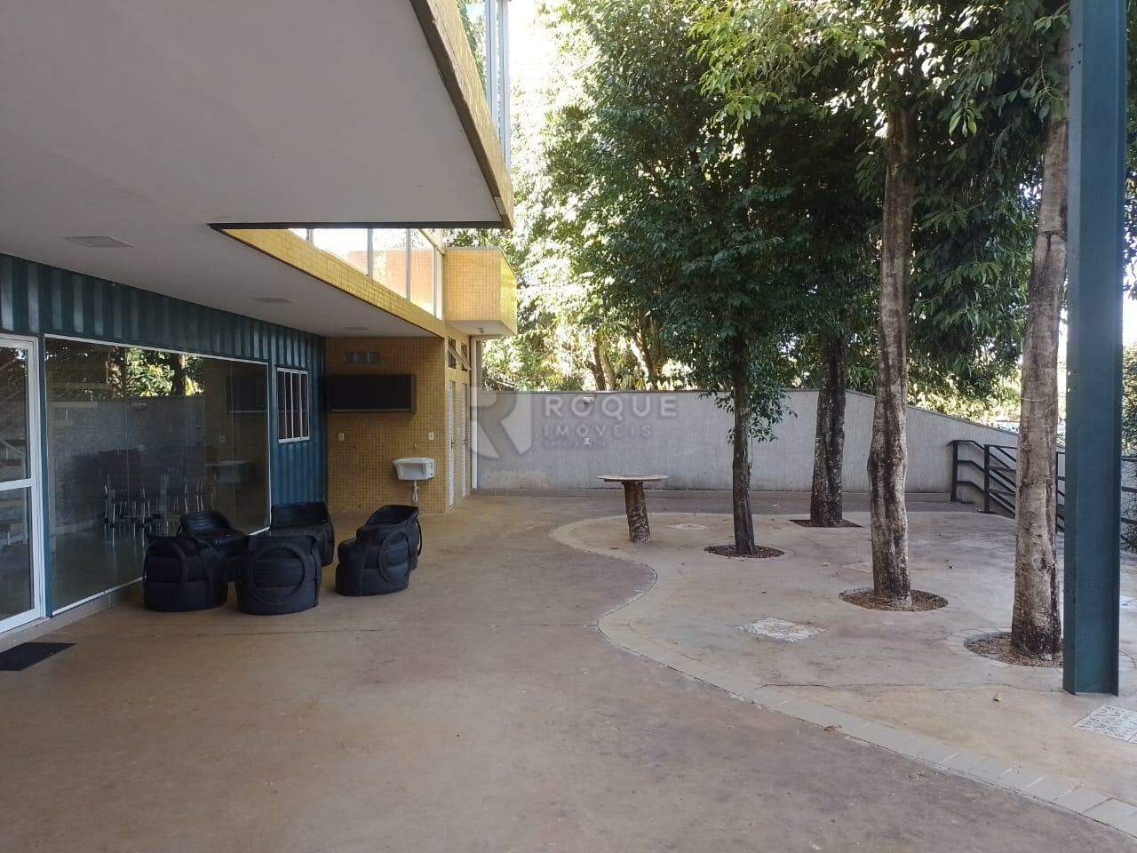 Chácara à venda no bairro Graminha: Entrada