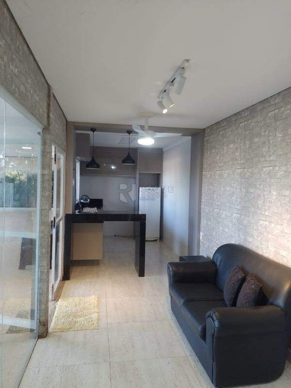 Chácara à venda no bairro Graminha: Sala