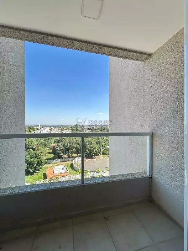 Apartamento à venda no bairro Vale das Esmeraldas: 
