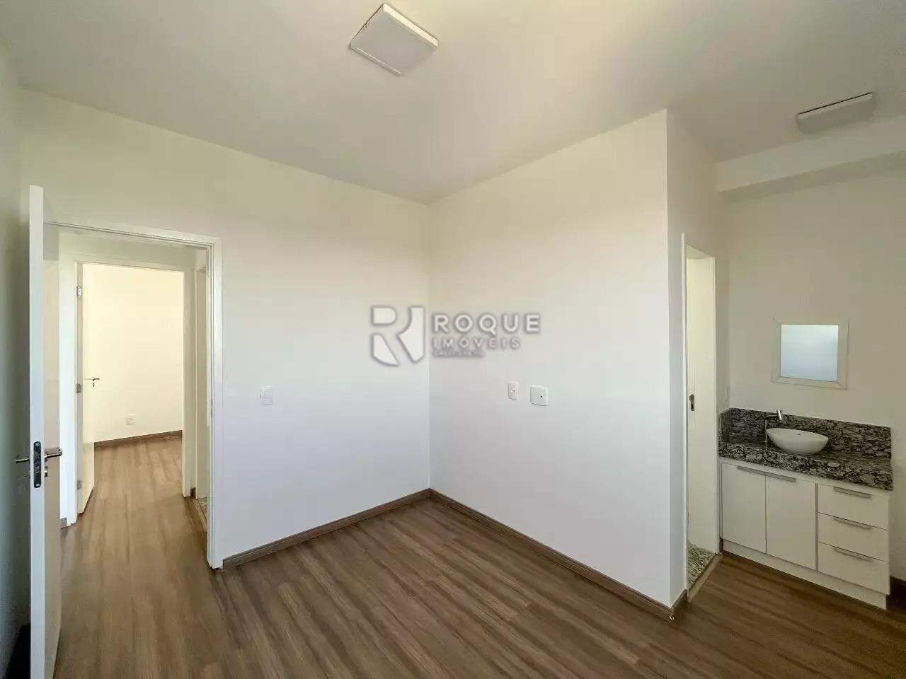Apartamento à venda no bairro Vale das Esmeraldas: 