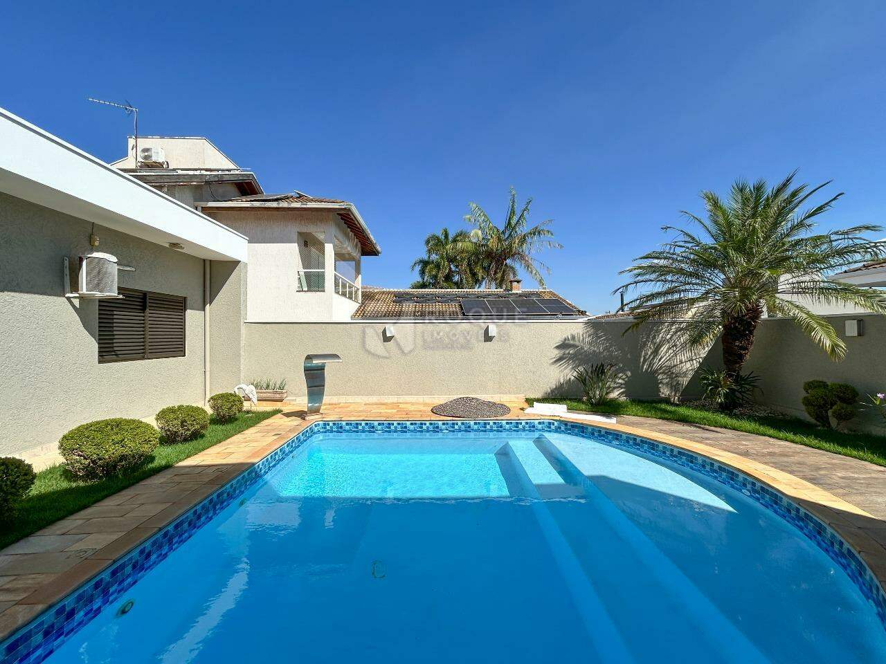 Casa em condomínio para aluguel no bairro Jardim Terras de Santa Elisa: Piscina / Área externa 