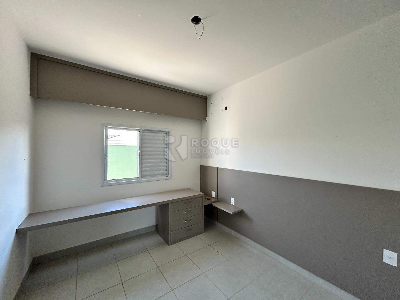 Apartamento para aluguel no bairro Jardim Santa Adélia: Dormitório 2