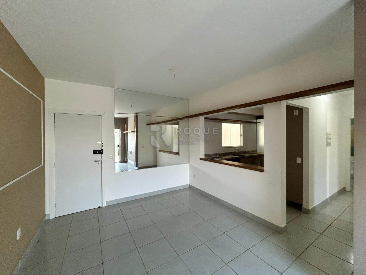 Apartamento para aluguel no bairro Jardim Santa Adélia: Sala 