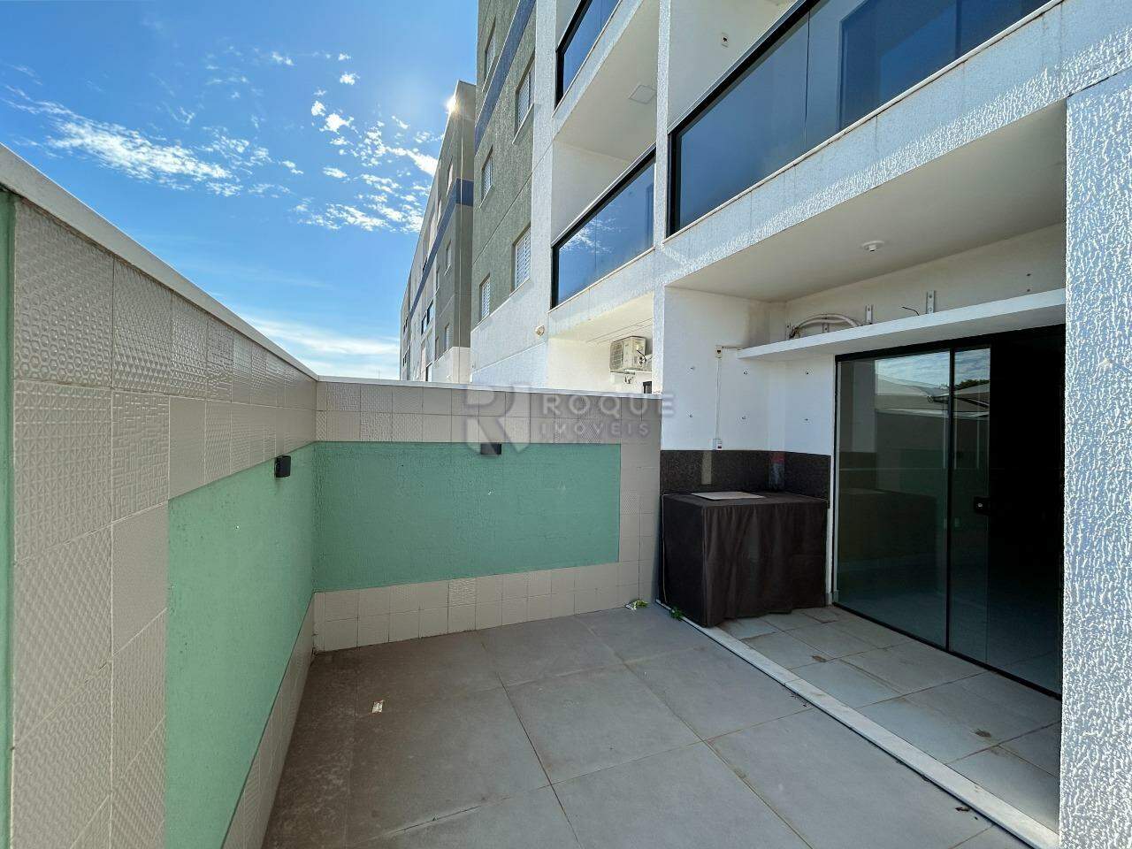 Apartamento para aluguel no bairro Jardim Santa Adélia: Área externa