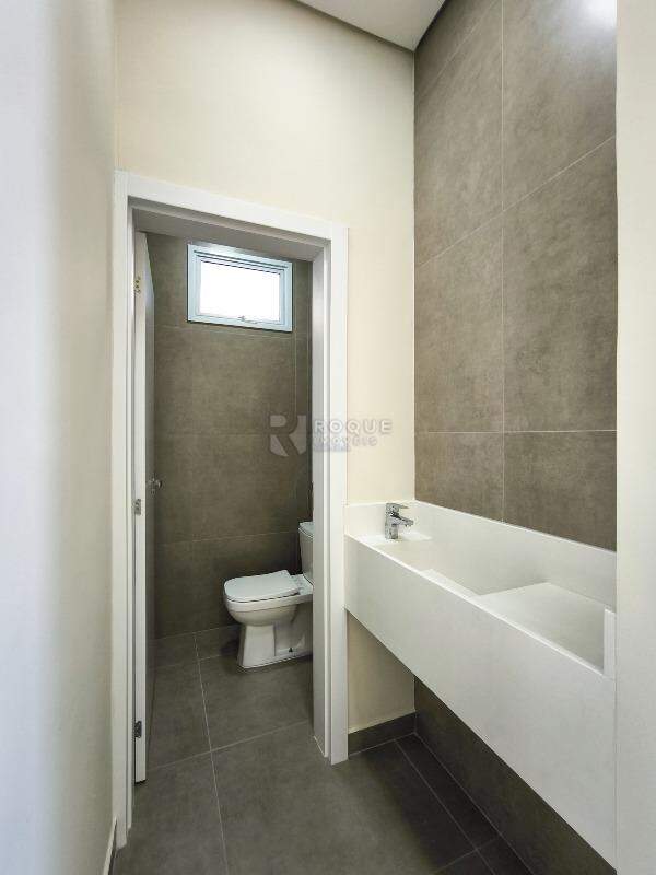 Casa em condomínio à venda no bairro Jardim Porto Real V: LAVABO