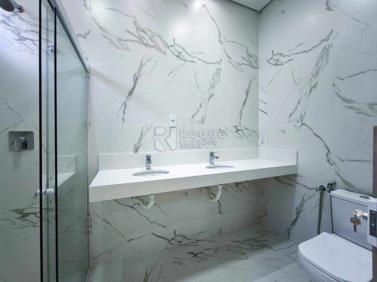 Casa em condomínio à venda no bairro Jardim Porto Real V: WC SUÍTE