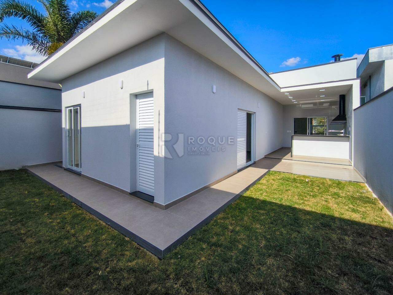 Casa em condomínio à venda no bairro Jardim Porto Real V: ÁREA EXTERNA
