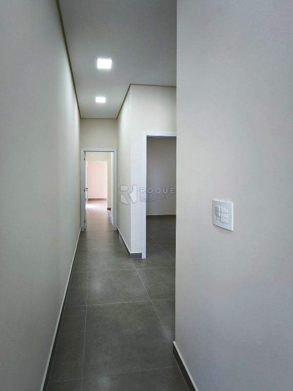 Casa em condomínio à venda no bairro Jardim Porto Real V: CORREDOR INTERNO
