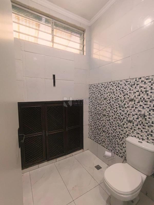 Salas/Conjuntos para aluguel no bairro Centro: WC 2