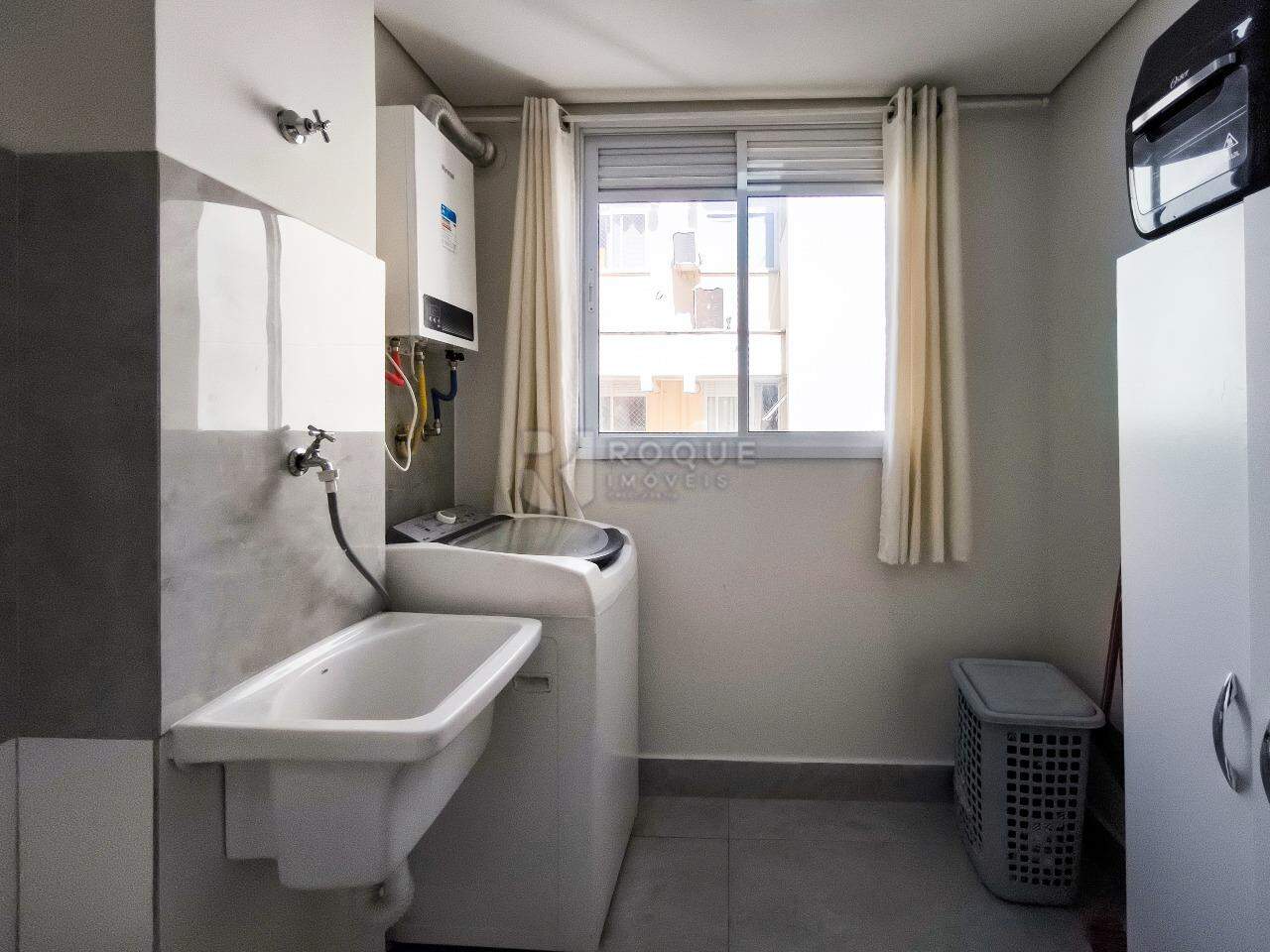 Apartamento à venda no bairro Jardim Trevo: LAVANDERIA