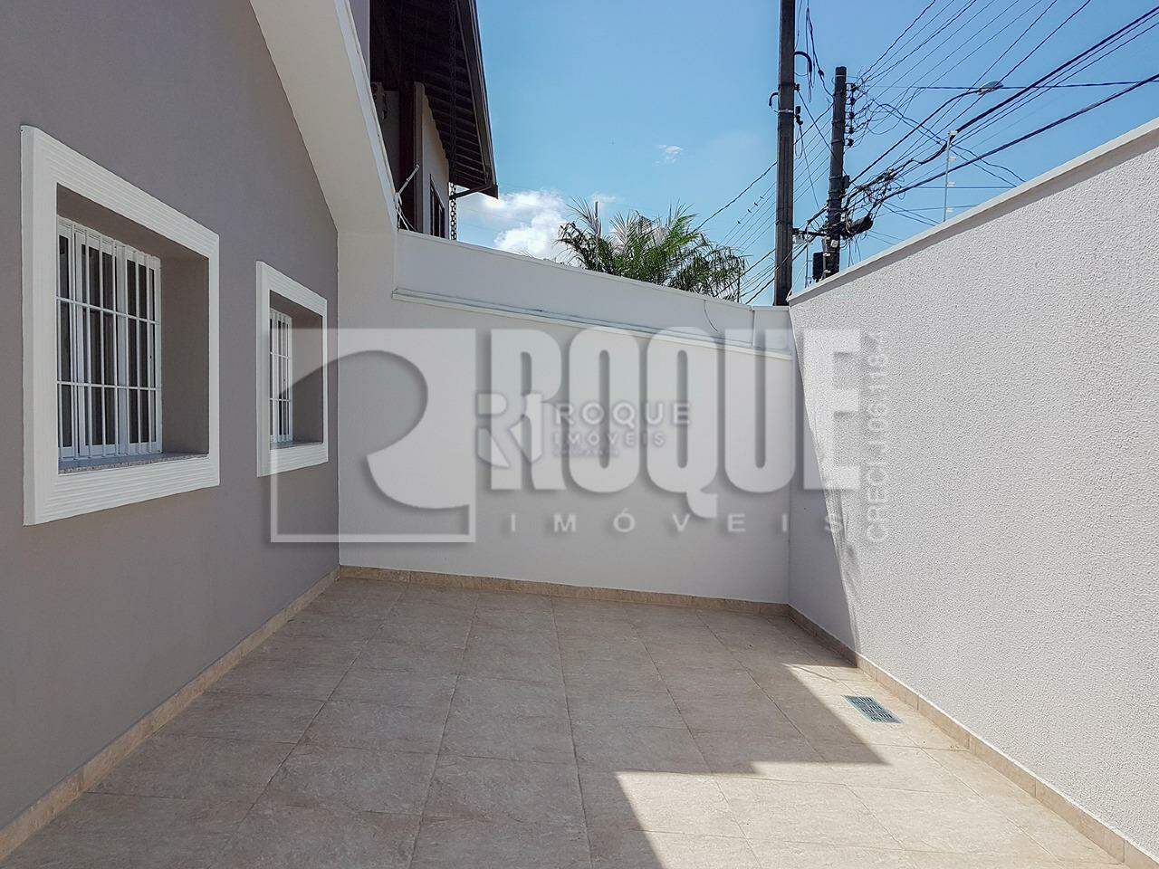 Casa Residencial para aluguel no bairro Jardim São Roque: Garagem