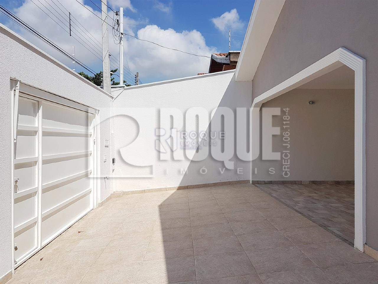 Casa Residencial para aluguel no bairro Jardim São Roque: Garagem