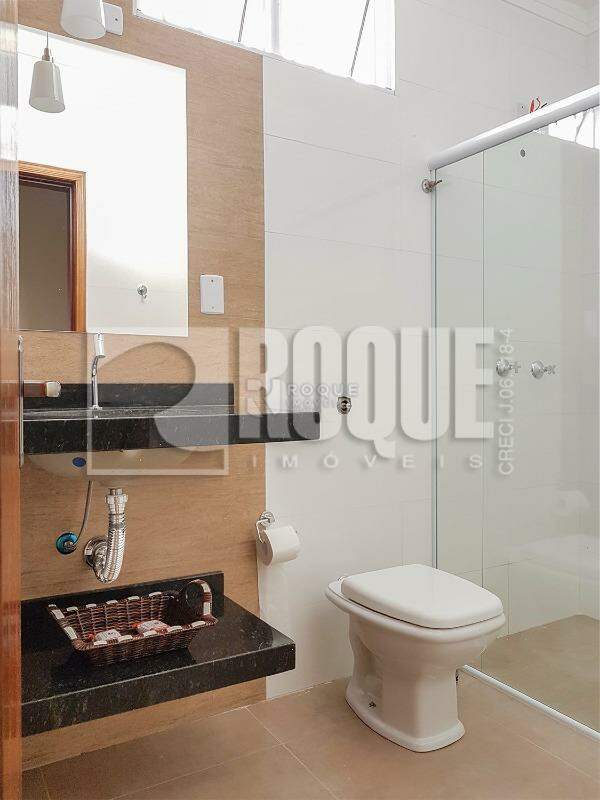 Casa Residencial para aluguel no bairro Jardim São Roque: WC Suíte