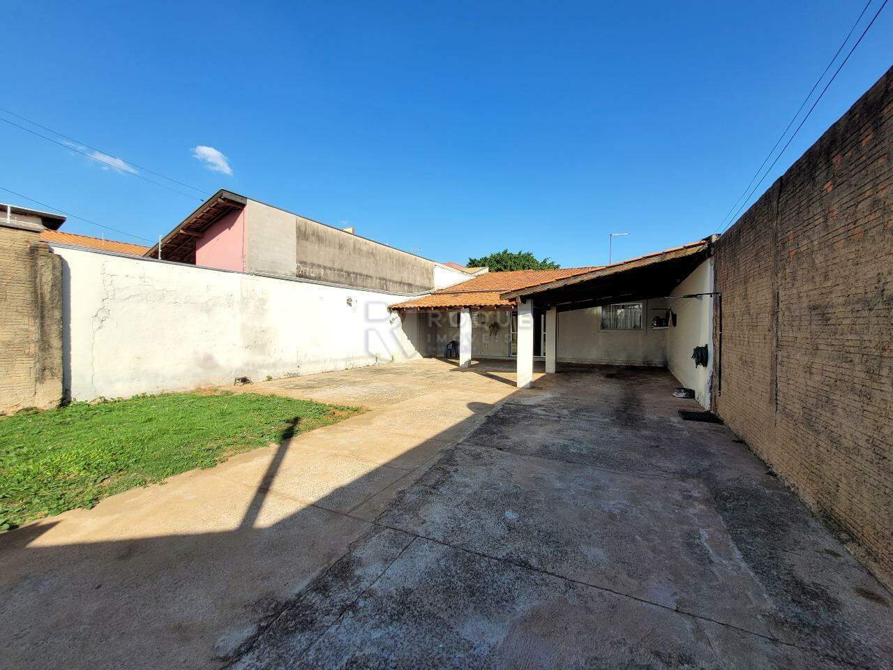 Casa Residencial à venda no bairro Jardim São Francisco: Garagem