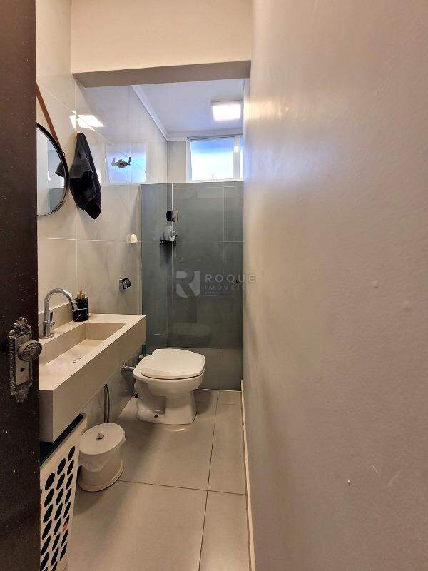 Casa Residencial à venda no bairro Jardim São Francisco: WC Social
