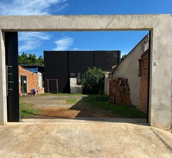 Terreno à venda no bairro Jardim Vanessa: 