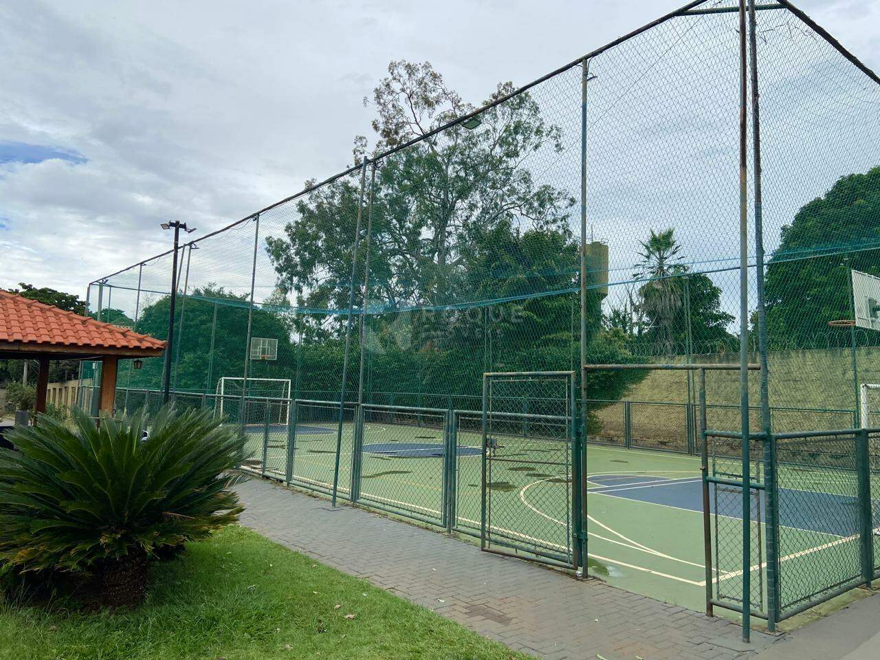 Casa em condomínio à venda no bairro Residencial Itamaracá: 