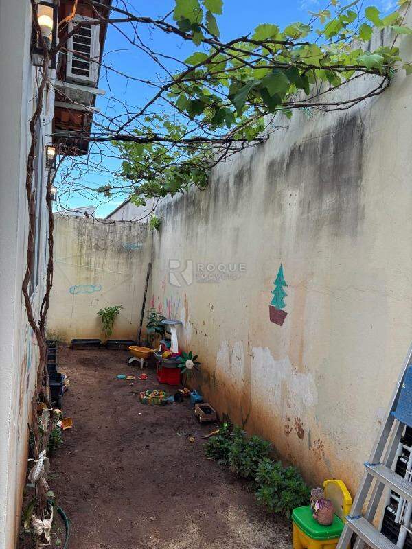 Casa em condomínio à venda no bairro Residencial Itamaracá: 