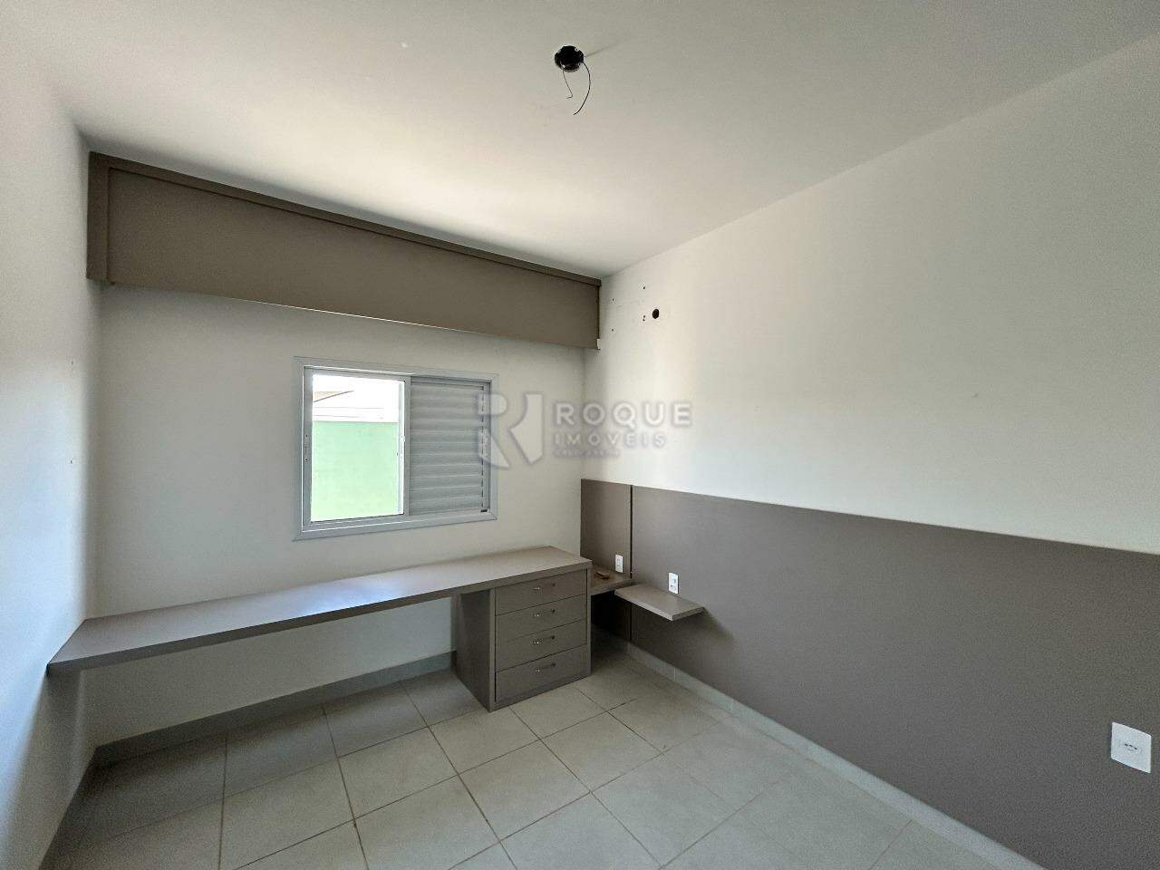 Apartamento à venda no bairro Jardim Santa Adélia: Dormitório 2
