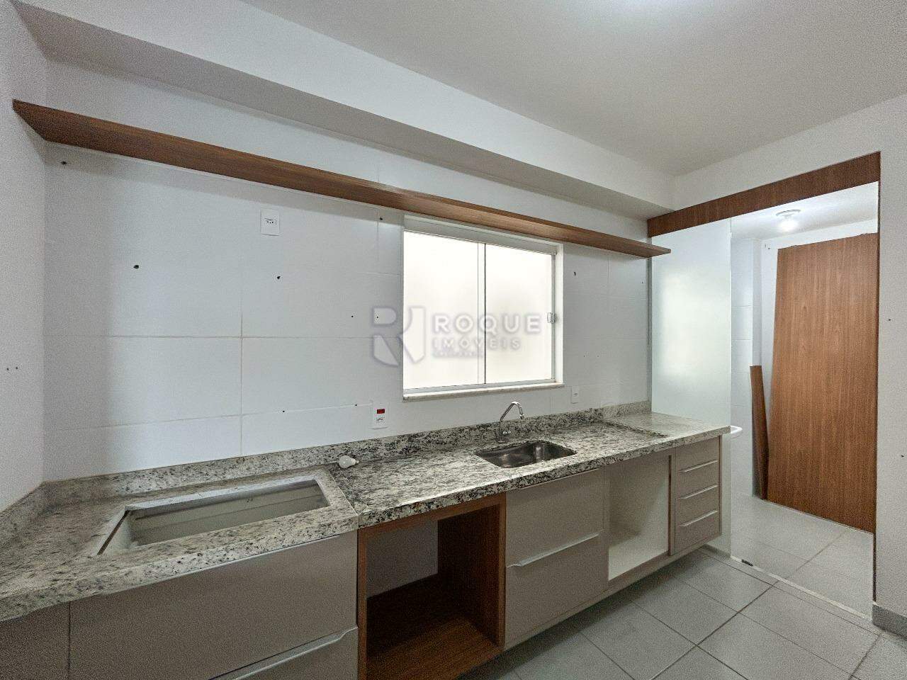 Apartamento à venda no bairro Jardim Santa Adélia: Cozinha 
