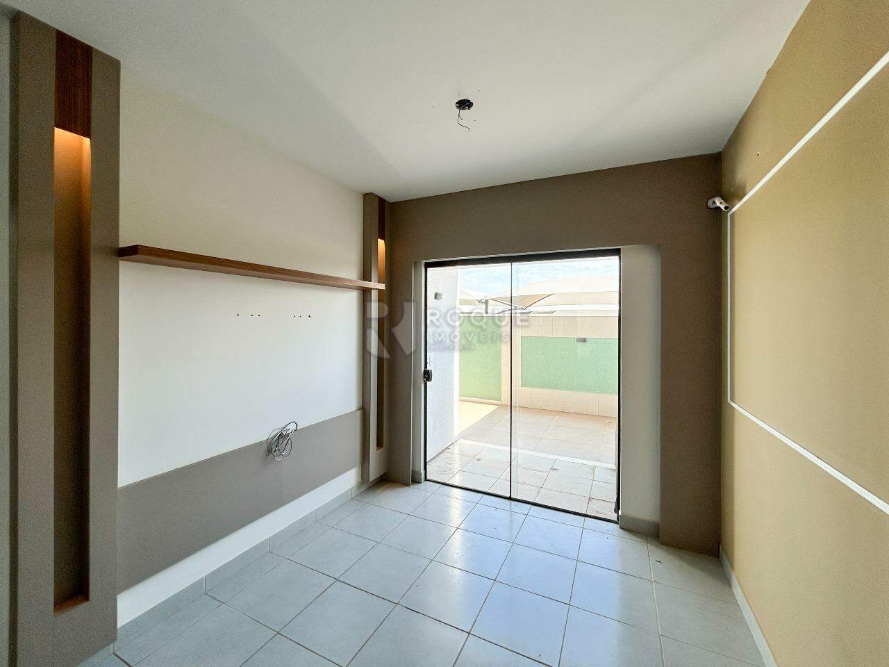 Apartamento à venda no bairro Jardim Santa Adélia: Sala 