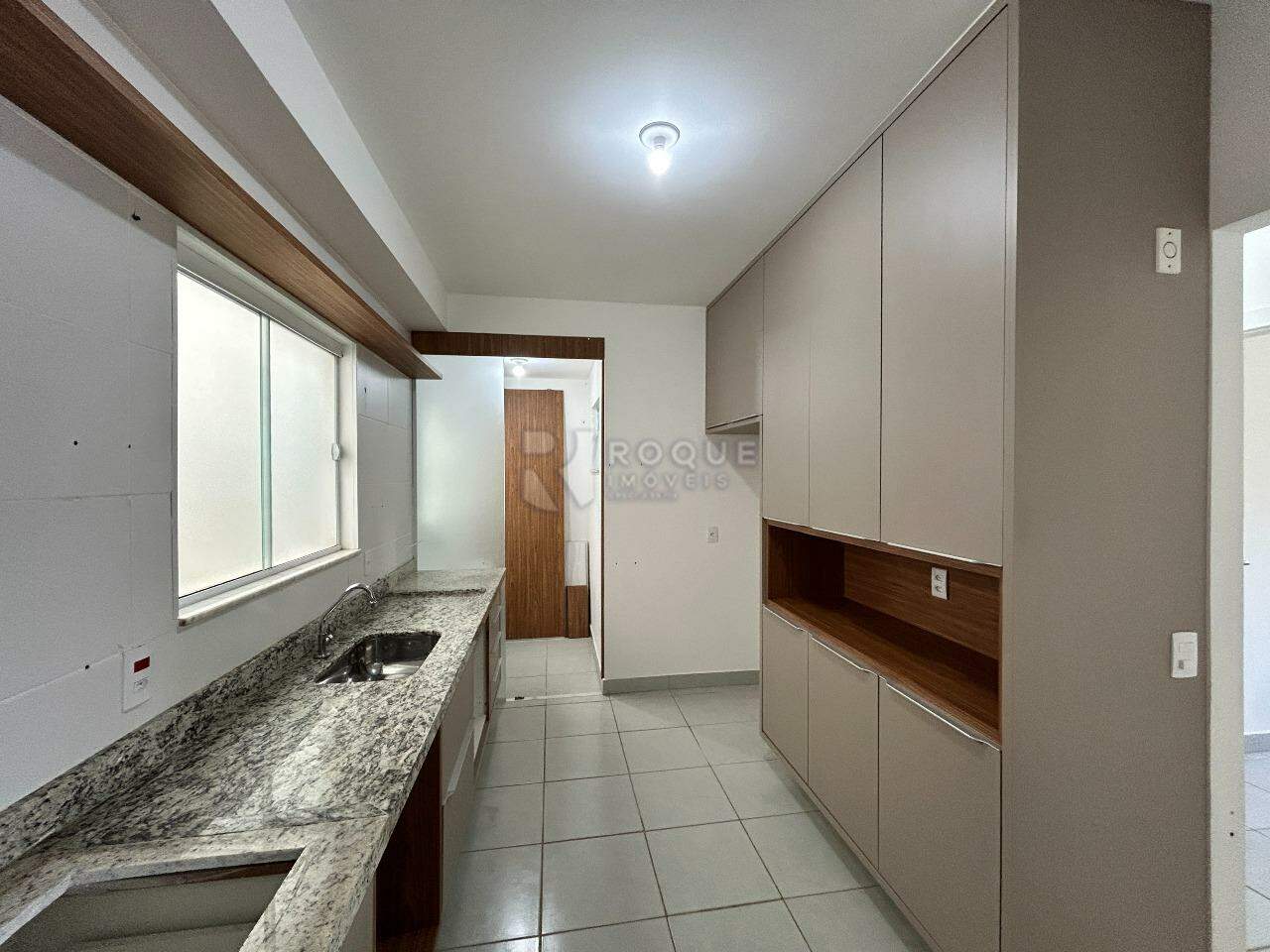 Apartamento à venda no bairro Jardim Santa Adélia: Cozinha 