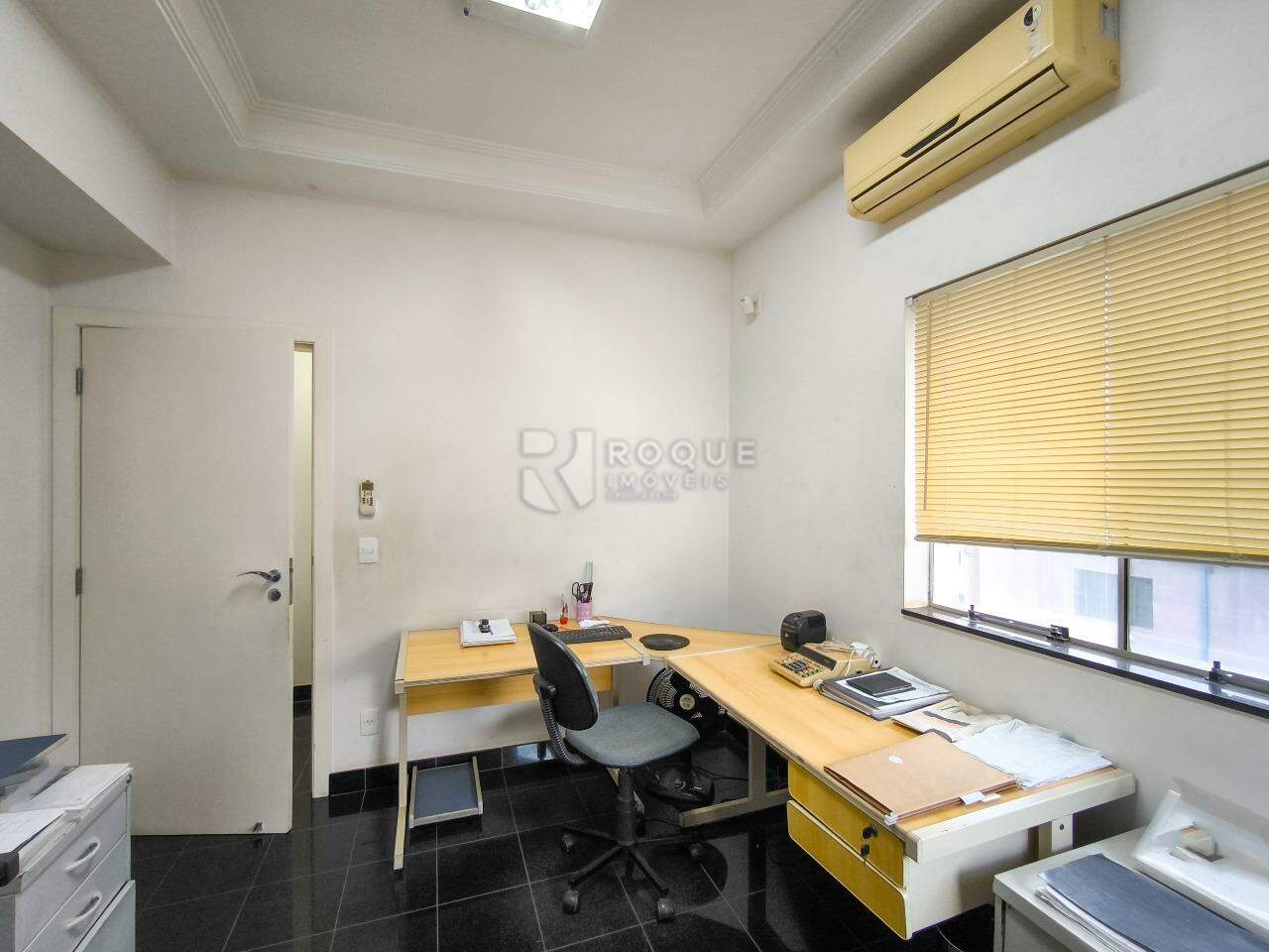 Casa Comercial à venda no bairro Centro: ESCRITÓRIO