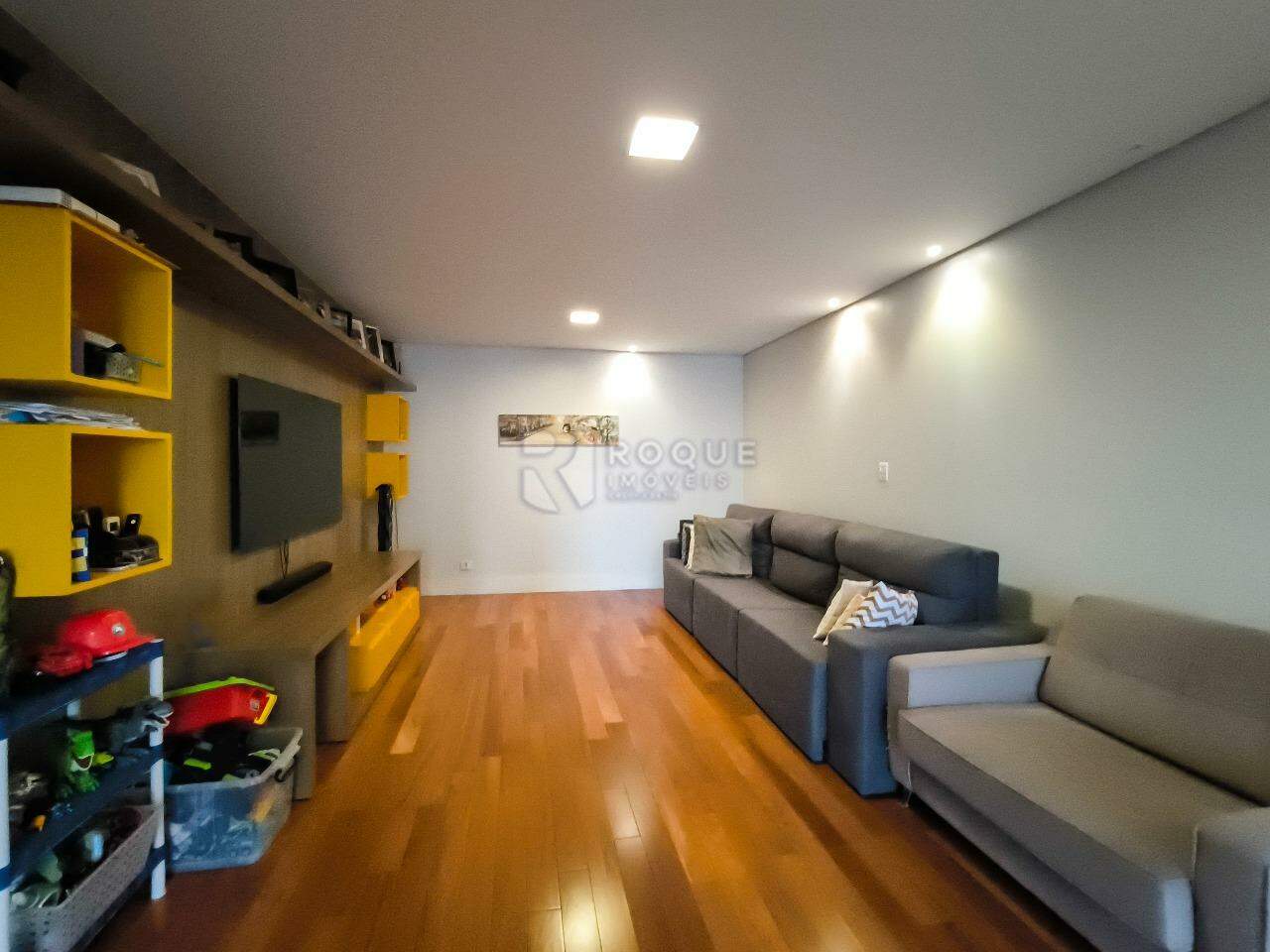 Apartamento à venda no bairro Centro: SLA DE TV
