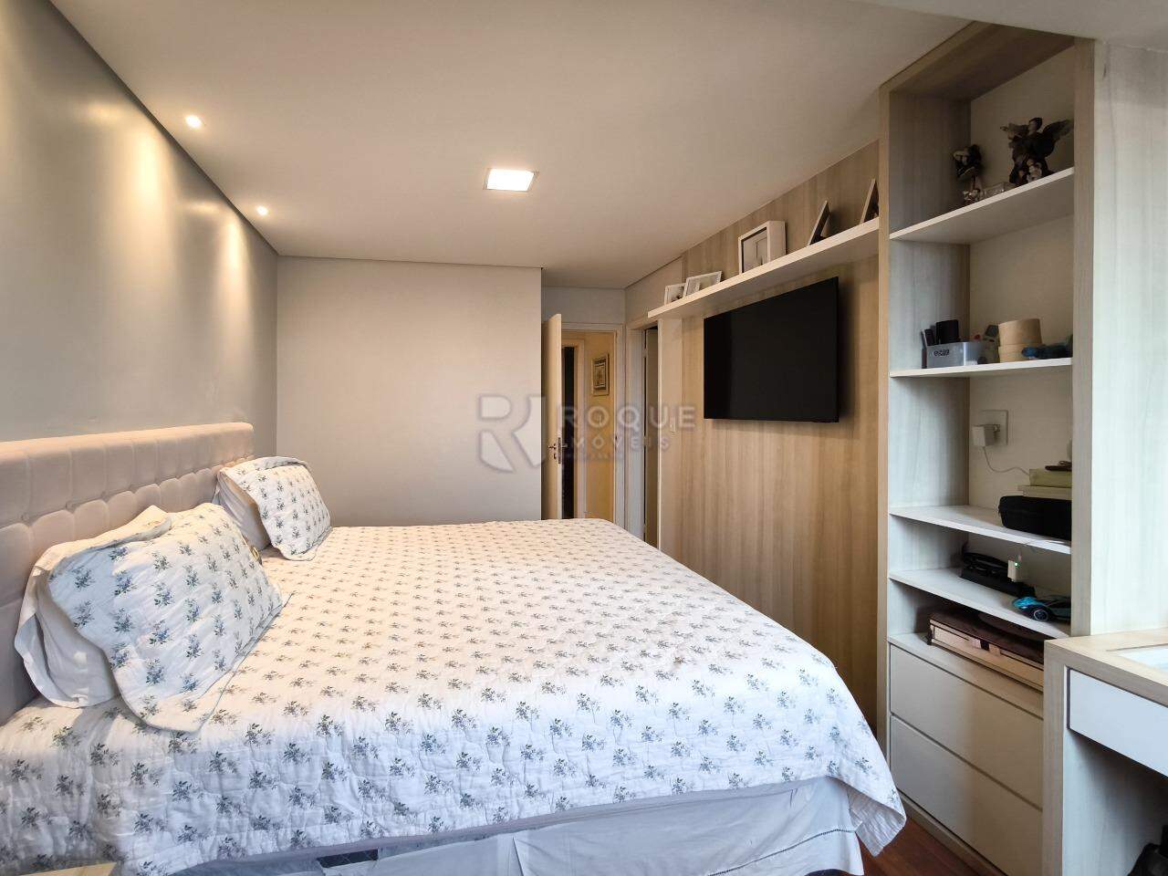 Apartamento à venda no bairro Centro: SUÍTE 3