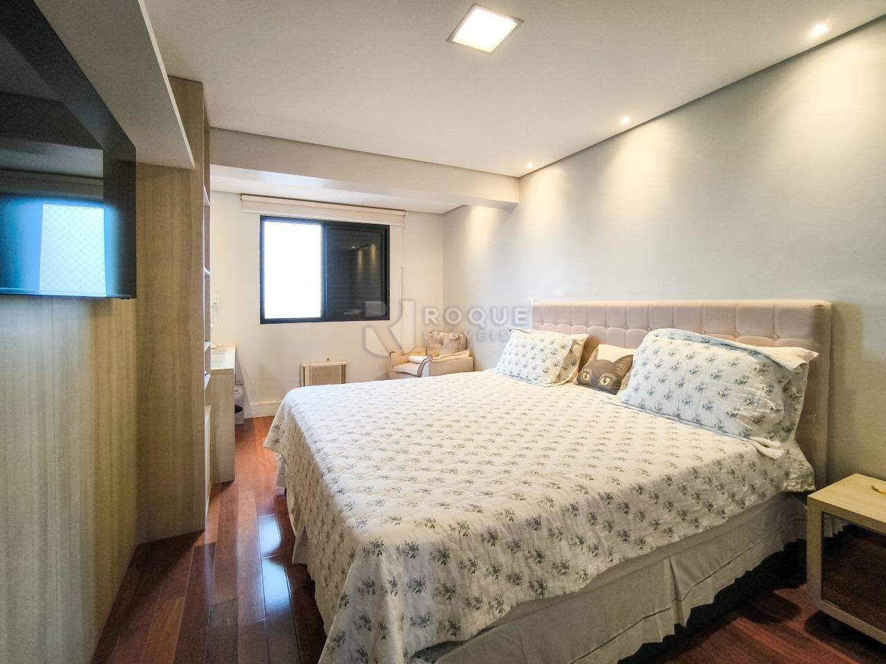 Apartamento à venda no bairro Centro: SUÍTE 3