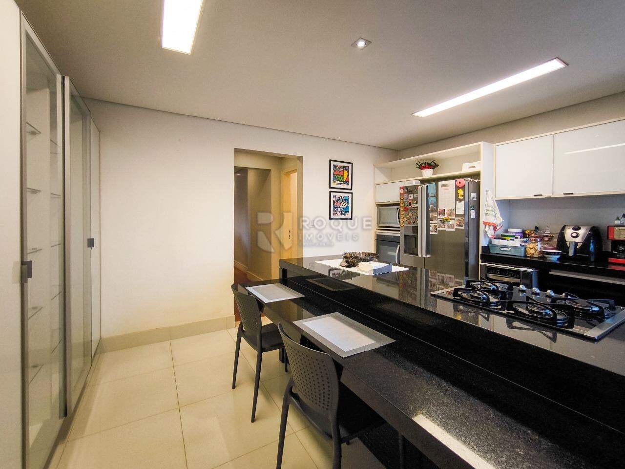 Apartamento à venda no bairro Centro: COZINHA