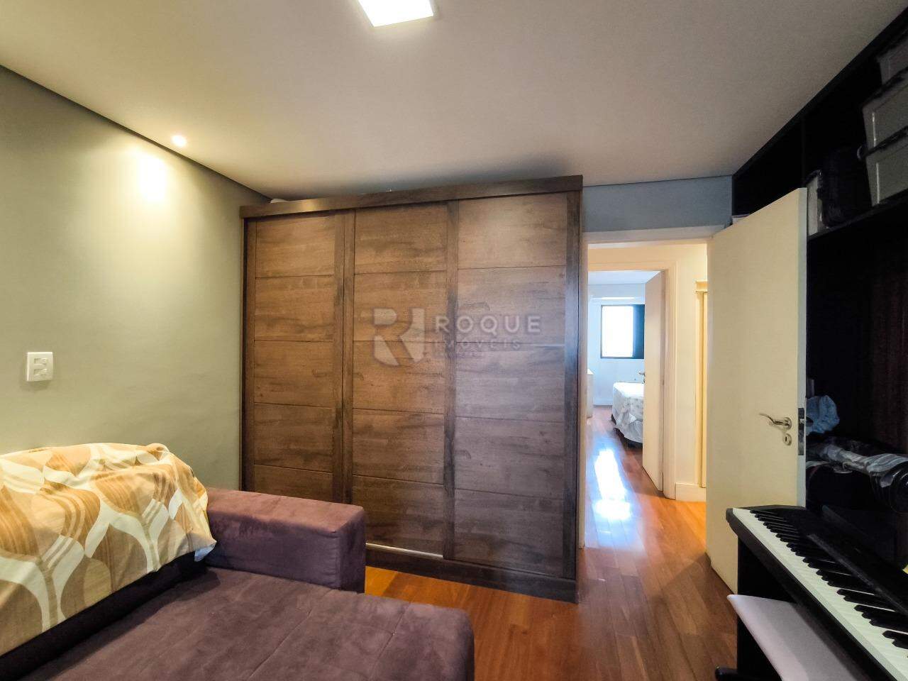 Apartamento à venda no bairro Centro: SUÍTE 2