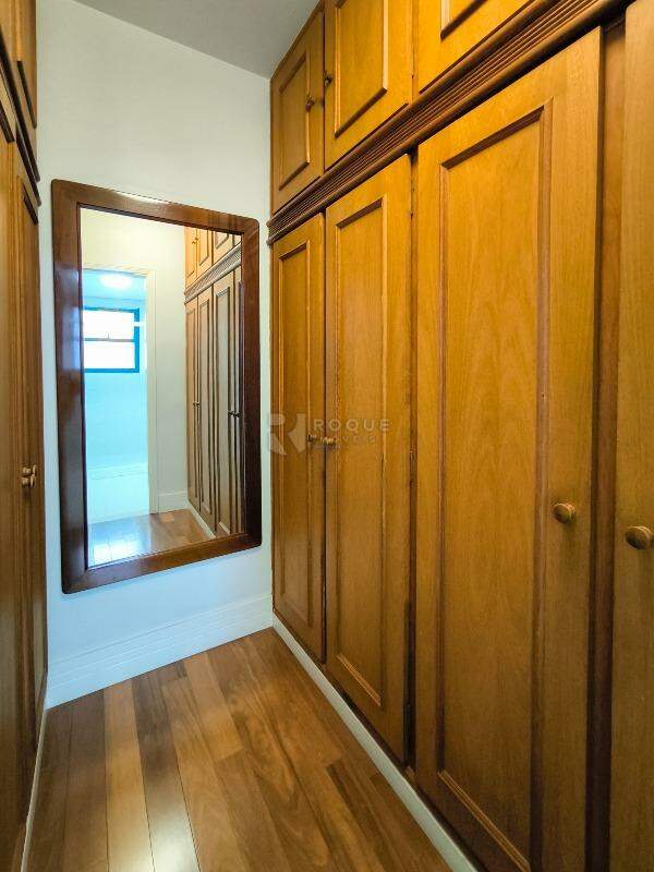 Apartamento à venda no bairro Centro: CLOSET SUÍTE 3