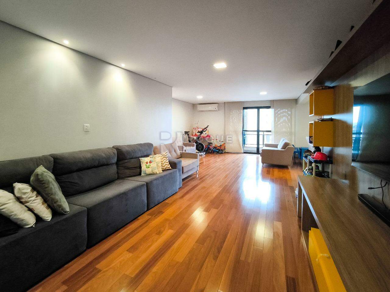 Apartamento à venda no bairro Centro: SALA DE TV