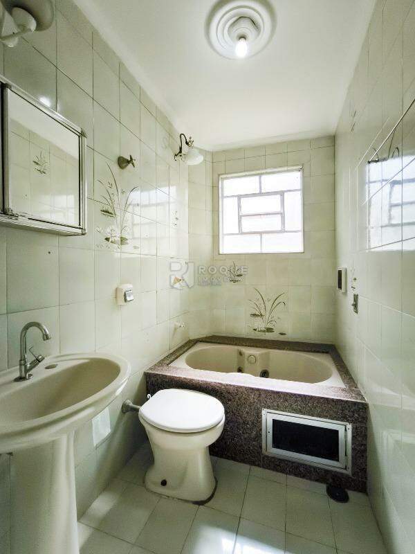 Apartamento à venda no bairro Vila Independência: BANHEIRO SOCIAL