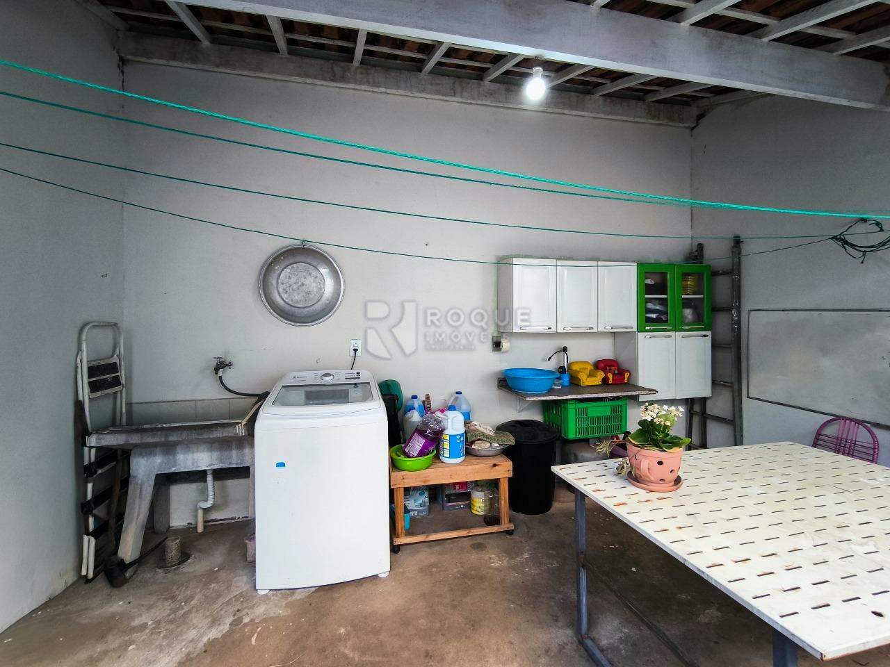 Casa Residencial à venda no bairro Jardim Residencial Alto da Graminha: ÁREA DE SERVIÇO
