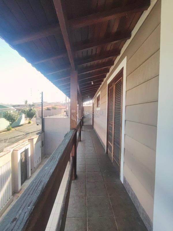Casa Residencial para aluguel no bairro Jardim Canaa: Varanda