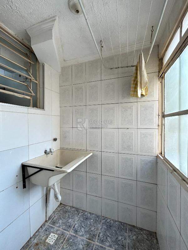 Apartamento para aluguel no bairro Jardim Olga Veroni: Área de serviço 