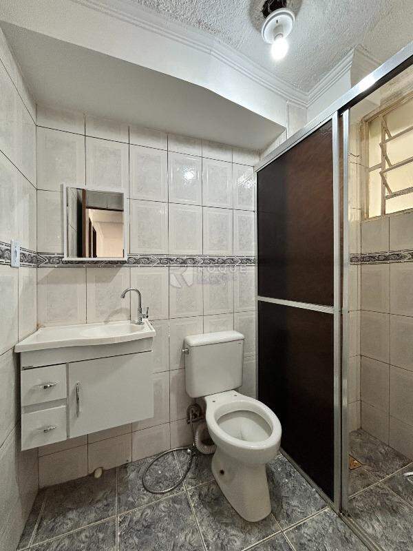 Apartamento para aluguel no bairro Jardim Olga Veroni: WC social 