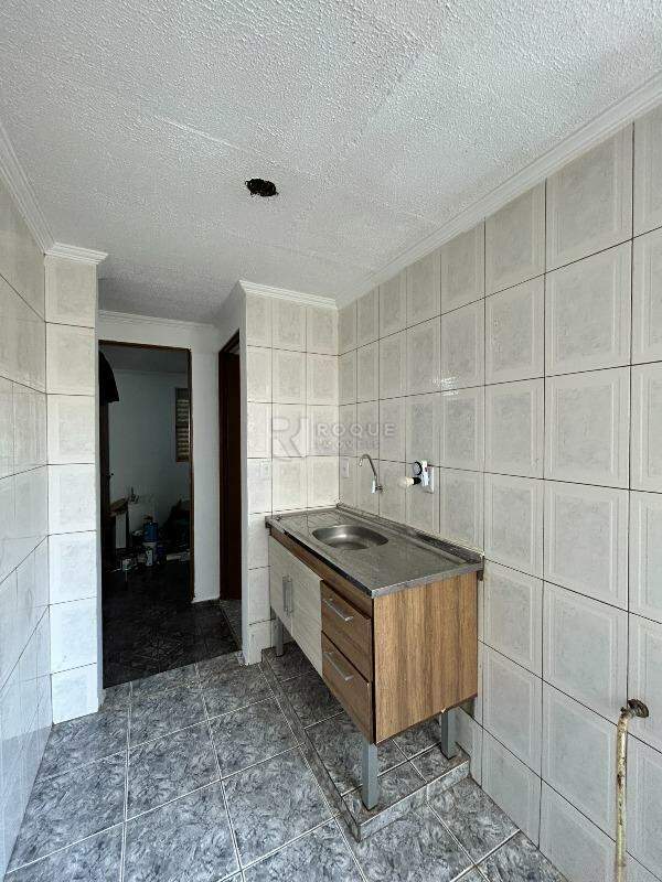 Apartamento para aluguel no bairro Jardim Olga Veroni: Cozinha