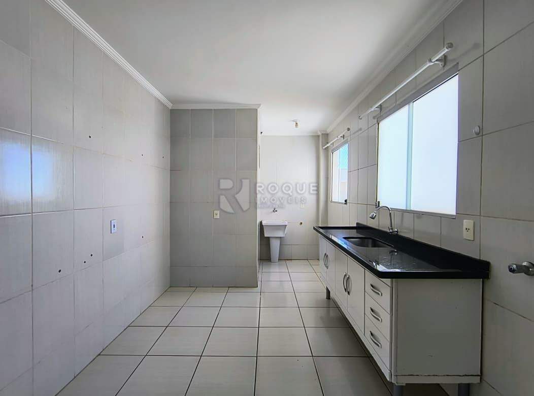 Apartamento para aluguel no bairro Jardim Ouro Verde: Cozinha 