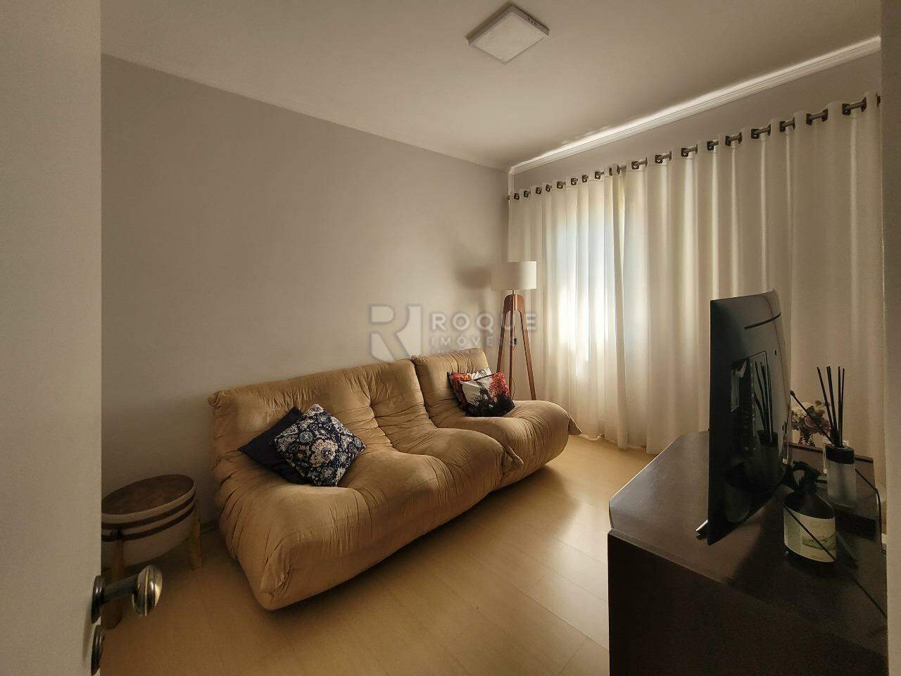 Apartamento para aluguel no bairro Vila Paulista: DORMITÓRIO 1