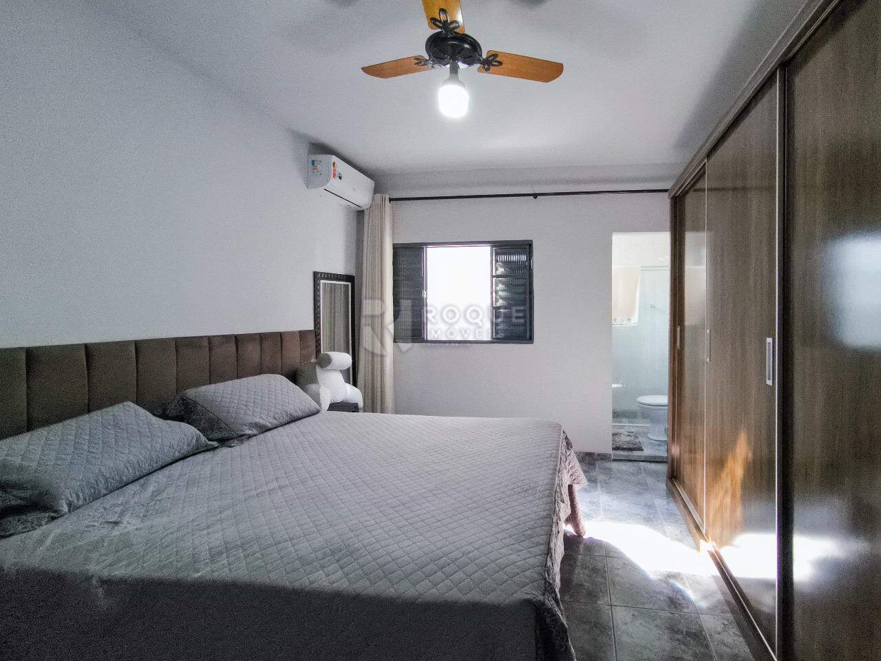 Casa Residencial à venda no bairro Jardim São Lourenço: SUÍTE