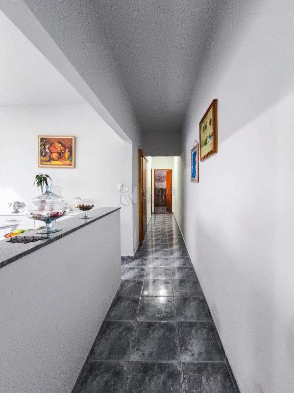Casa Residencial à venda no bairro Jardim São Lourenço: CORREDOR INTERNO