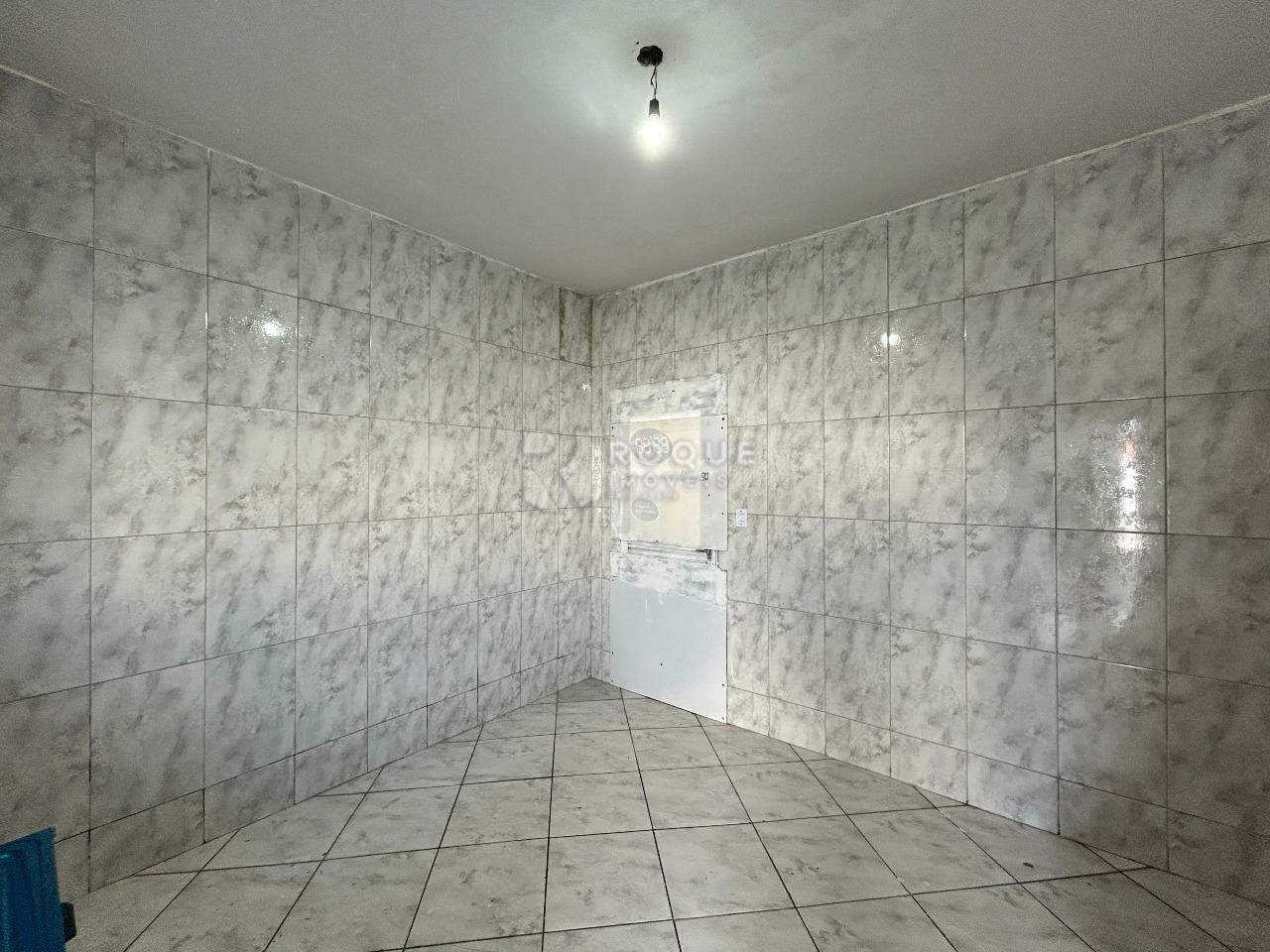 Casa Residencial para aluguel no bairro Parque Residencial Belinha Ometto: Cozinha 