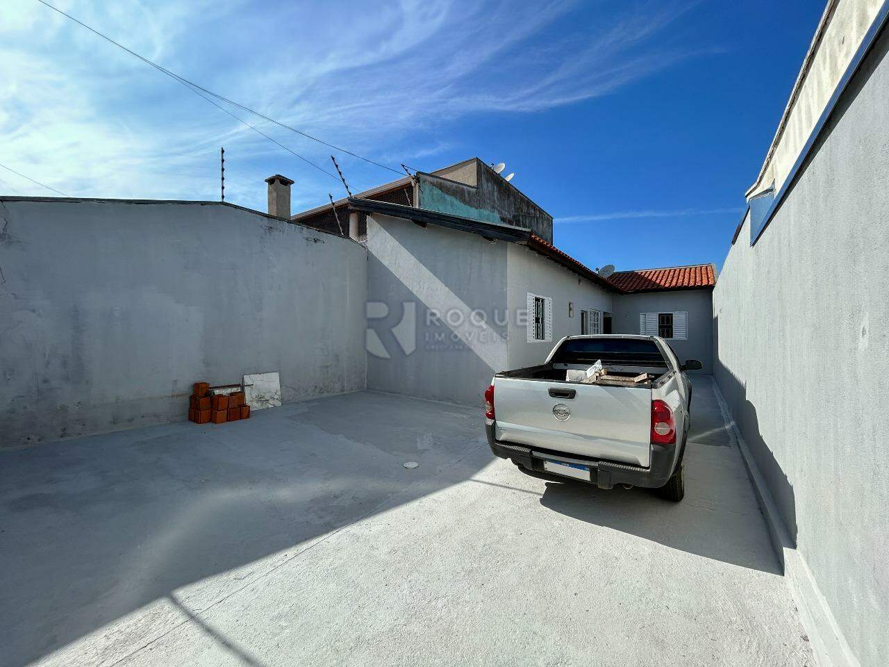 Casa Residencial para aluguel no bairro Parque Residencial Belinha Ometto: Frente 