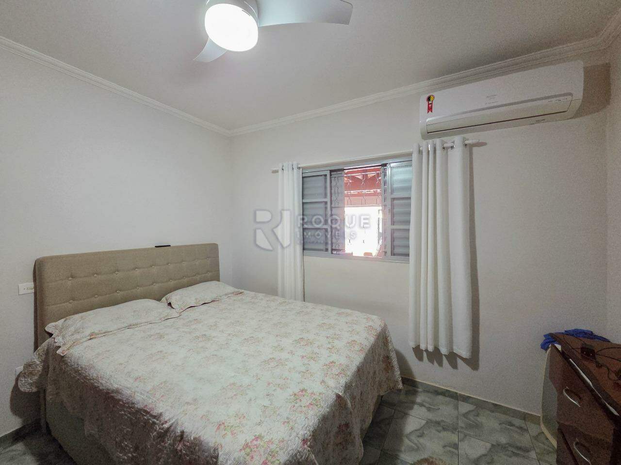 Casa Residencial à venda no bairro RESIDENCIAL AQUARIUS: DORMITÓRIO 1