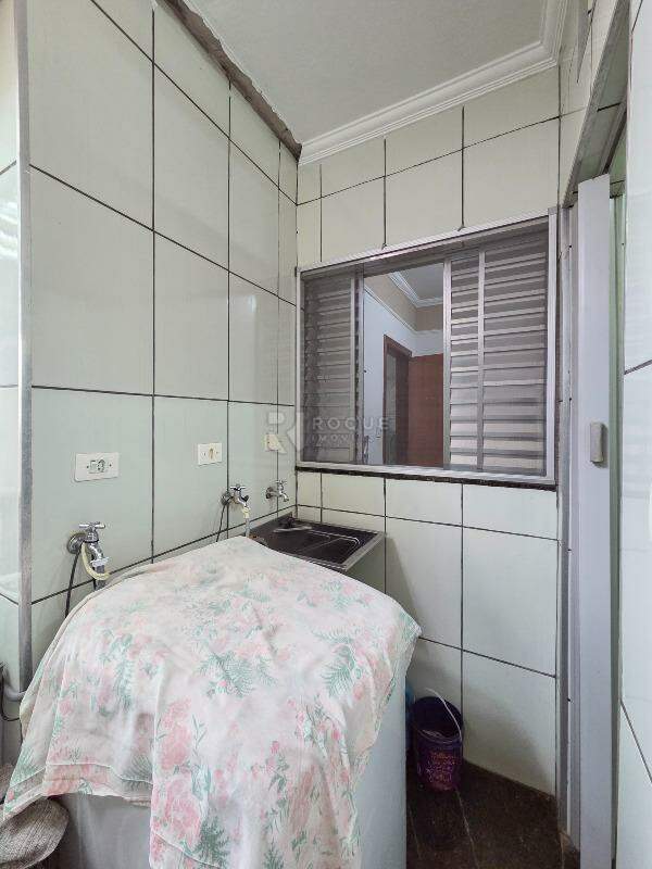 Casa Residencial à venda no bairro RESIDENCIAL AQUARIUS: ÁREA DE SERVIÇO 