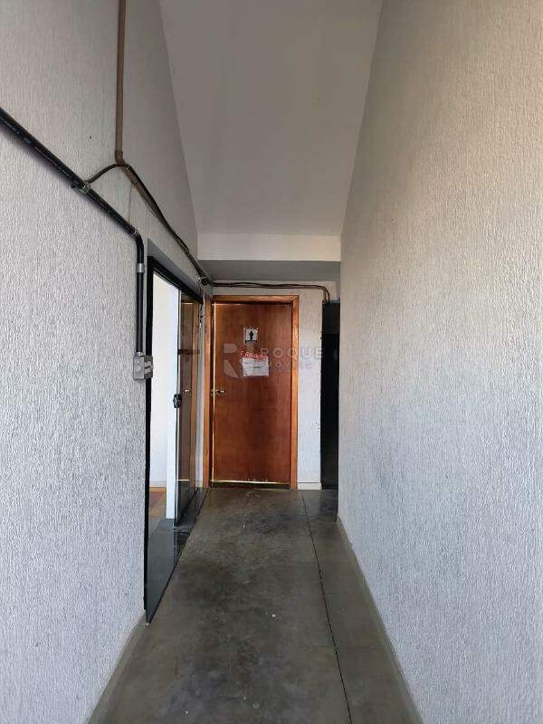 Barracão/Galpão para aluguel no bairro Jardim Esmeralda: Hall