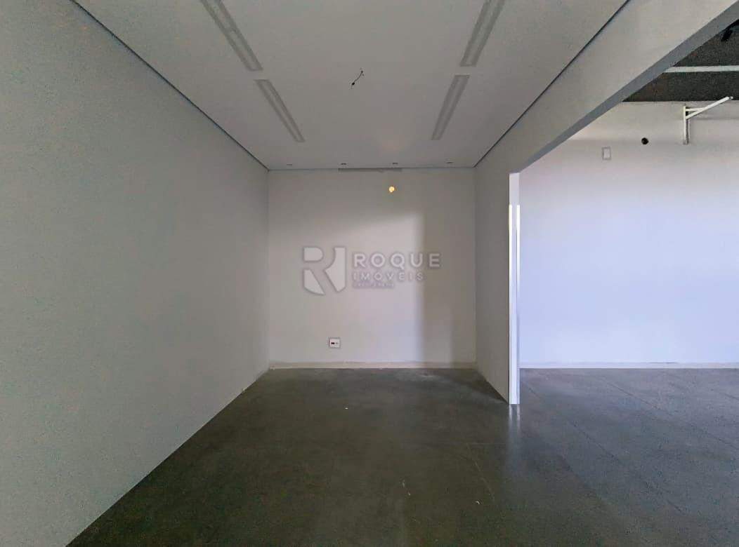 Barracão/Galpão para aluguel no bairro Jardim Esmeralda: Sala 04 superior 